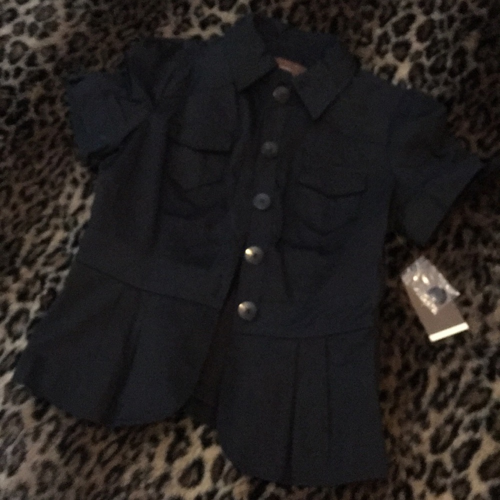 Black short sleeve blazer shirt